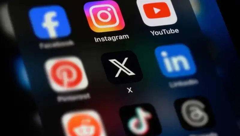 Sosyal Medyada Kısıtlamalar: WhatsApp, Instagram ve Diğer Platformlar Neden Etkilendi?