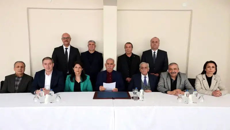 PKK'nın Feshi: Terörsüz Türkiye İçin Yeni Bir Dönem Başlıyor