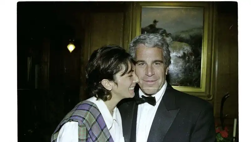 Ghislaine Maxwell, Epstein Skandalında 100 İsimle Ülkede Şok Etkisi Yarattı