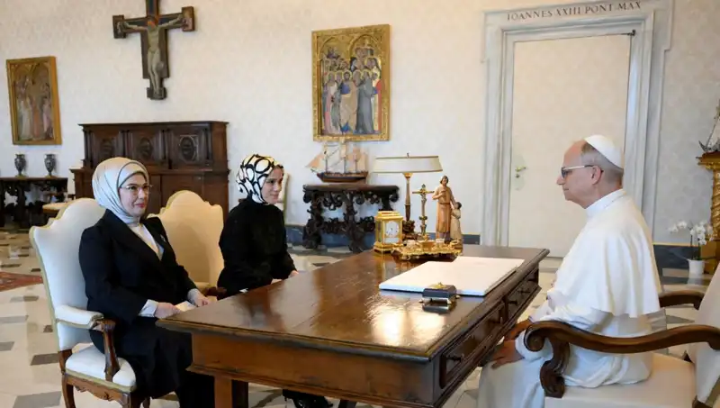 Emine Erdoğan ve Papa Leo'nun Görüşmesinde Gazze'nin Geleceği Ele Alındı