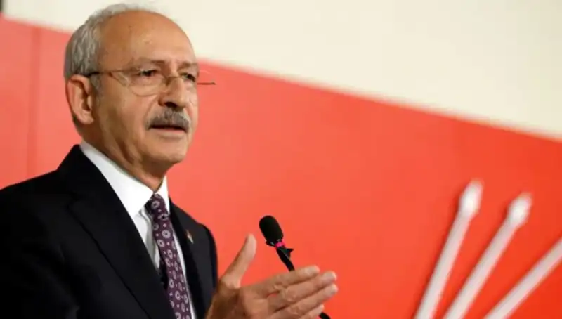 Kemal Kılıçdaroğlu, Kurultay Kararını Destekleyerek Geleceğe Yürüyor