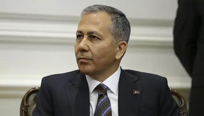 Yeni Trafik Cezaları Düzenlemesi: Bakan Yerlikaya'dan Detaylı Bilgiler Geldi