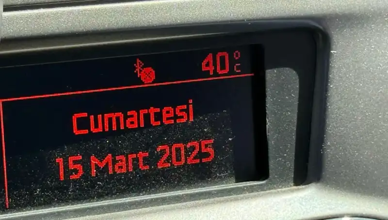 Adana'da Kavurucu Sıcaklar: Termometreler 40 Dereceyi Geçti!