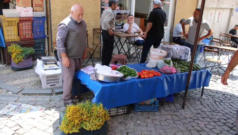 Dağların Şifalı Mucizesi: Kendiliğinden Yetişen Bitki 30 TL'den Satılıyor