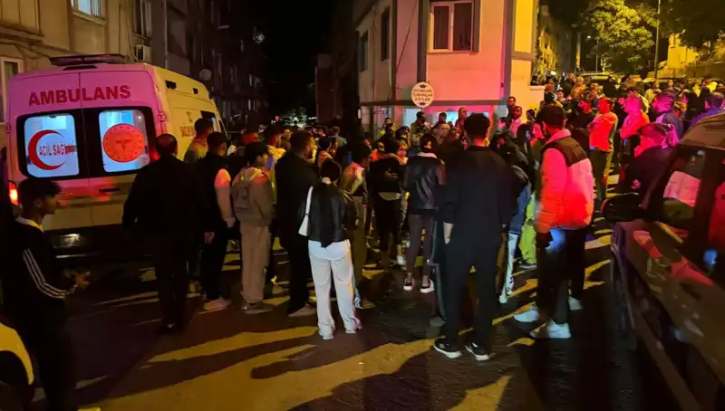 Balıkesir'de Sokak Ortasında Şok Eden Kavga: Bir Kişi Hayatını Kaybetti