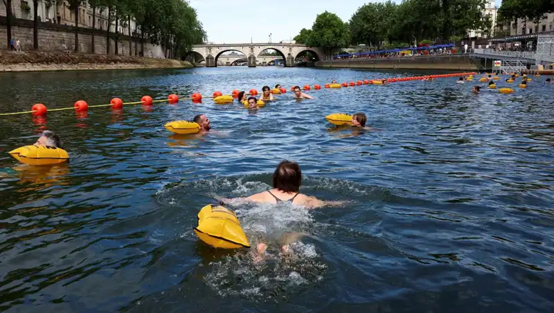 Paris’in Kalbinde Tarihi Bir Değişim: Seine Nehri Artık Halka Açıldı!