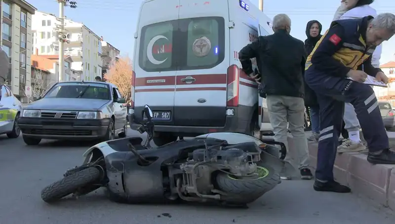 Tavşanlı'da Feci Trafik Kazası: İki Yaralı, Kaza Anının Detayları Ortaya Çıktı