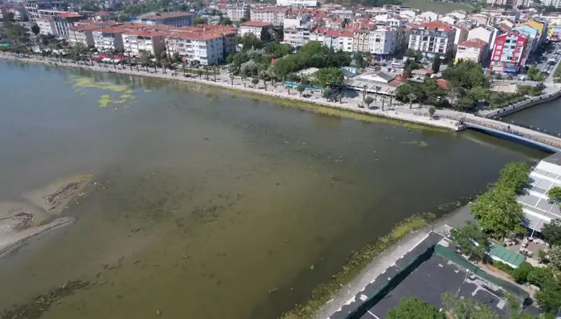 Marmara'da Endişe Yaratan Görüntüler: Risk Altındaki Bölgeyi Keşfedin