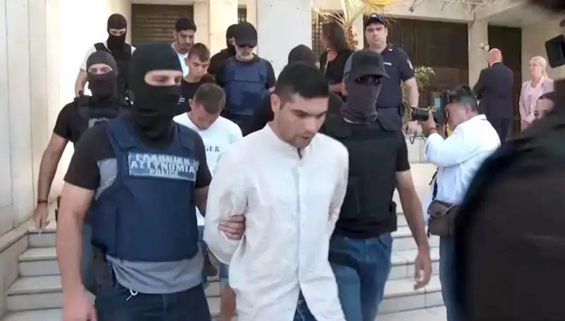 Atina’da Profesör Cinayeti: Eski Eşinin de Aralarında Olduğu 5 Gözaltı