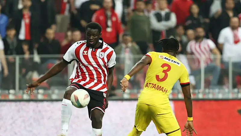 Samsunspor'un UEFA Avrupa Ligi Hedefi: Gruplara Kalmak İçin Mücadele