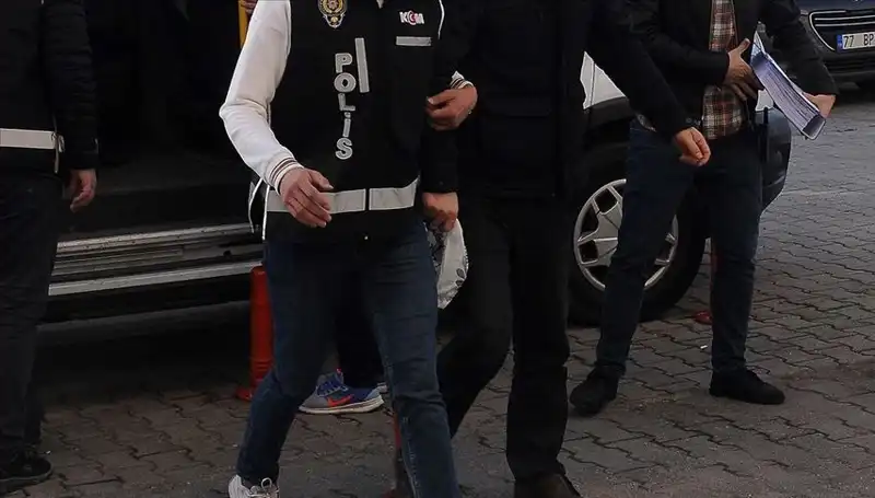 Samsun'da Uyuşturucu Operasyonu: Halka Tehdit Oluşturan İki Kişi Yakalandı