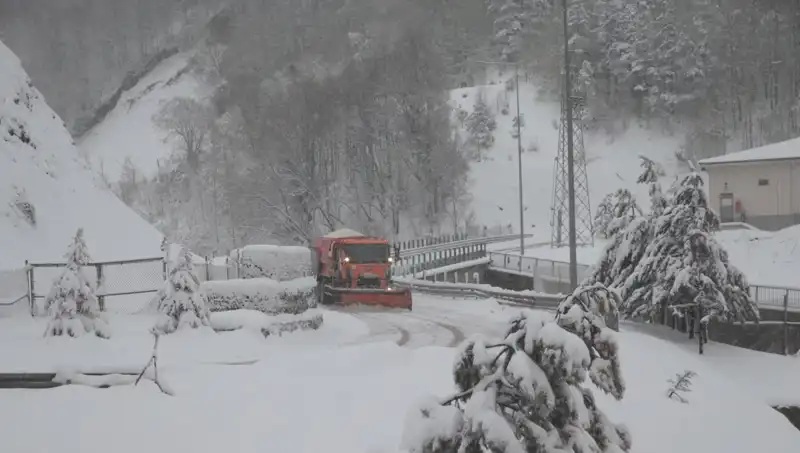 Bolu Dağı'nda Beklenen Kar Yağışı Sonunda Geldi!