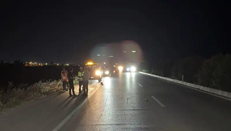 Adana'da Feci Trafik Kazası: Üç Araç Zincirleme Çarpıştı