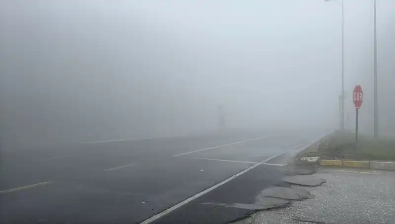 Bolu Dağı'nda Yoğun Sis, Görüş Mesafesini Zorluyor