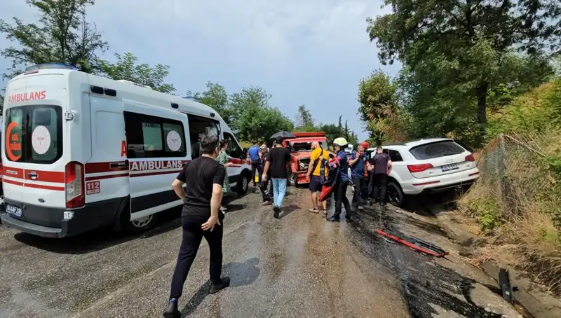 Sakarya'da Feci Kaza: 4 Çocukla 5 Yaralı!