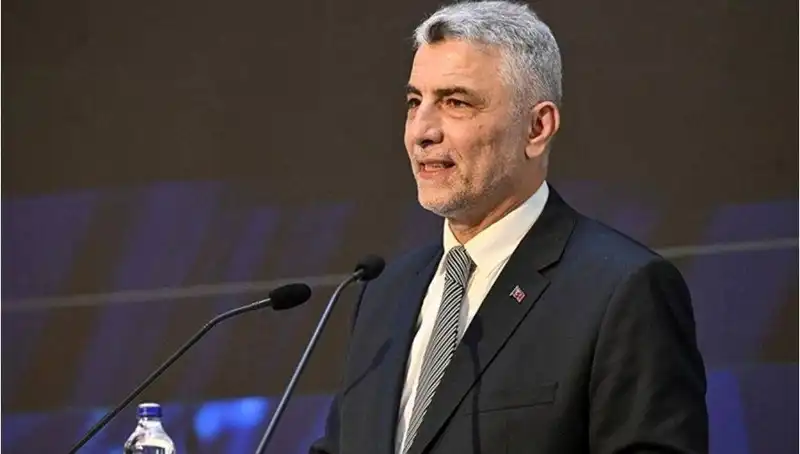 Ticaret Bakanı Bolat, Türkiye'nin Büyüme Verilerini Sundu: Ekonomik Gelecek Parlak mı?