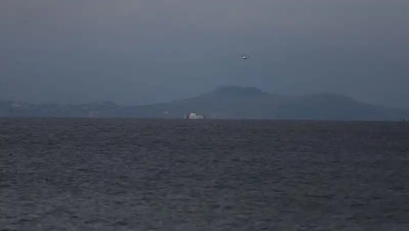 Çanakkale'de Göçmen Faciası: 9 Can Kaybı, Acılı Aileler ve Kurtarma Çalışmaları