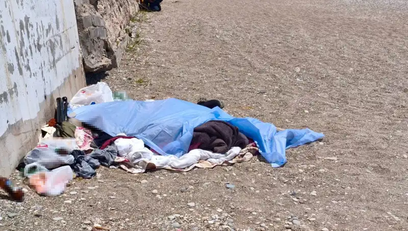 Konyaaltı Sahili'nde Şok Edici Ceset Bulundu: Olay Yerinde Gelişmeler