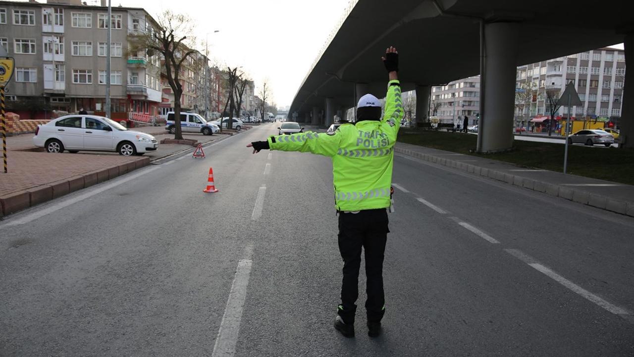 İstanbul'da Trafiği Etkileyecek Yollar Kapatılacak