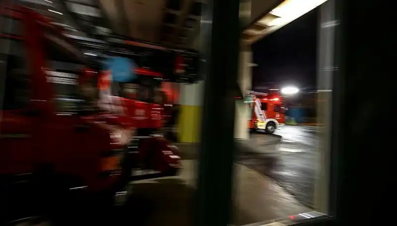 Konya'da İş Yeri Yangını: 4 Kişi Dumandan Etkilendi, Nedenleri Araştırılıyor
