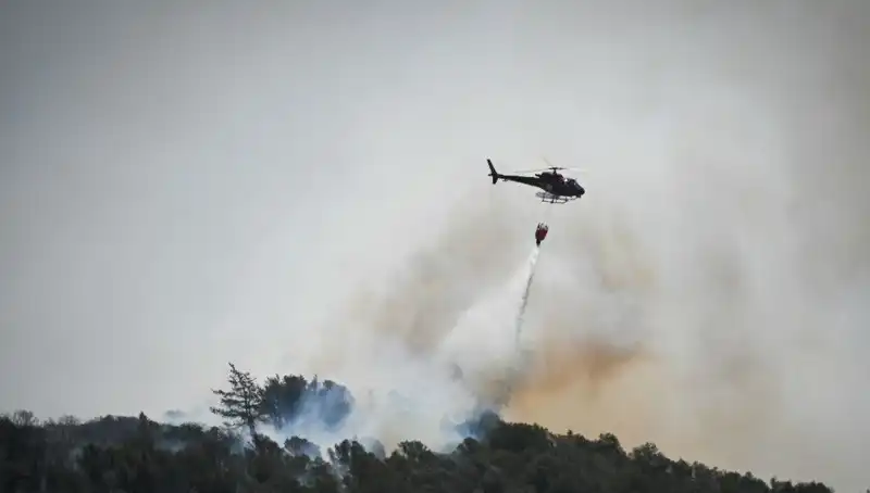 Fransa'daki Orman Yangınları Sebebiyle Marsilya Havalimanı Acil Kapatıldı