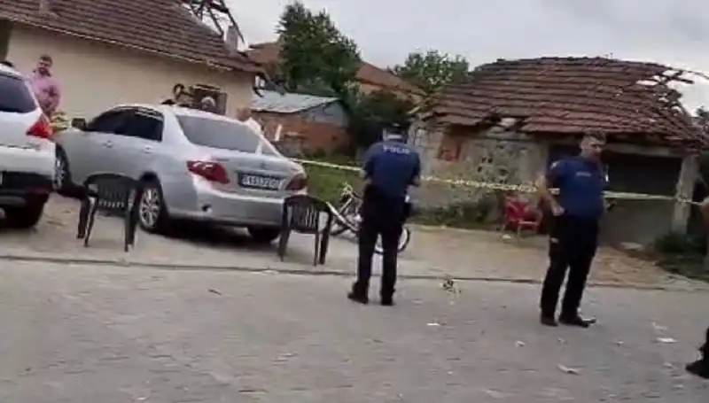 Yerel Tuhaf Olay: Katil, Tuvalette Yakalandı!