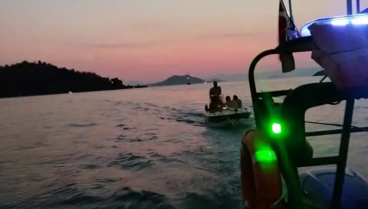 Fethiye Açıklarında Sürüklenen Teknedeki 4 Kişi Kurtarıldı: Detaylar Neler?