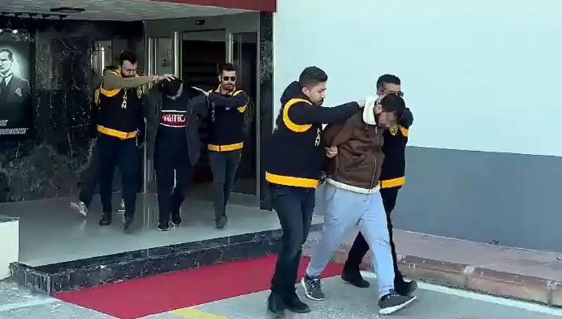 Yorumlar Üzerine Yerel İşletmeye Silahlı Saldırı: 2 Million Lira İstendi!