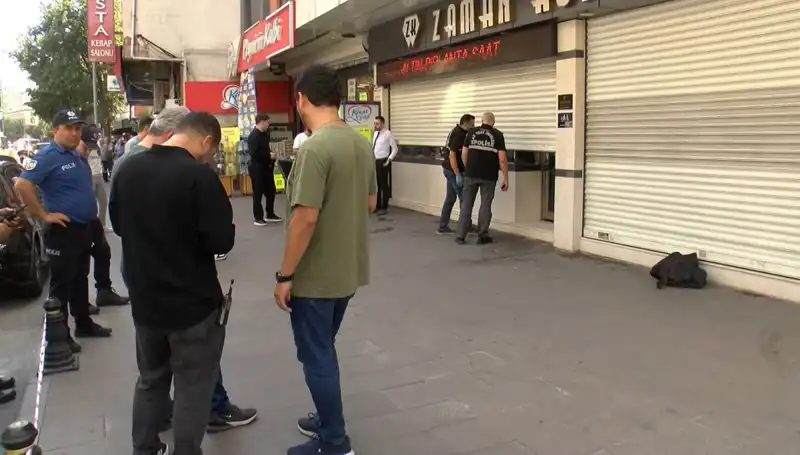 Güpegündüz Cadde Ortasında Kuyumcu Soygunu: Olayın Detayları Şoke Edici!