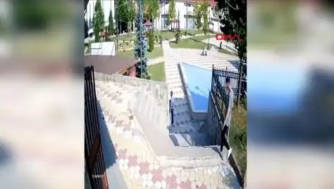 Kastamonu'da Muhtar Uyarı Yaparken Bıçaklı Saldırıya Uğradı