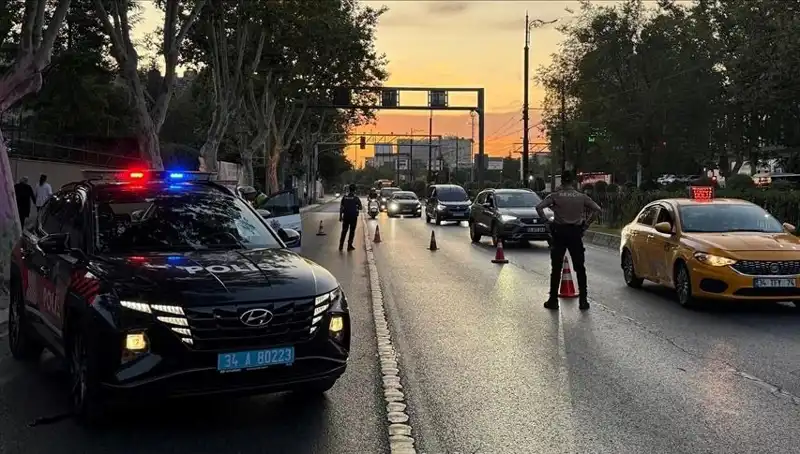 İstanbul'da "Huzur İstanbul" Uygulaması: Güvenli Sokaklar İçin Yüzlerce Gözaltı