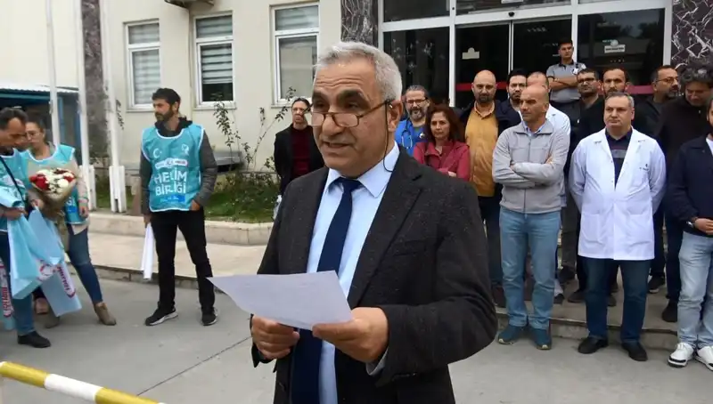 Antalya'da Doktora Yapılan Saldırı Sonrası Sağlık Çalışanları İsyanda