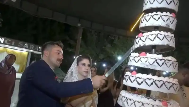 Düğün Günü Kabusa Dönüşen Olay: Gelin Hastaneye Kaldırıldı!