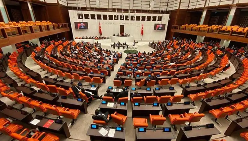 Yeni Dokunulmazlık Dosyaları Meclis Gündeminde: Hangi İsimler Yer Alıyor?